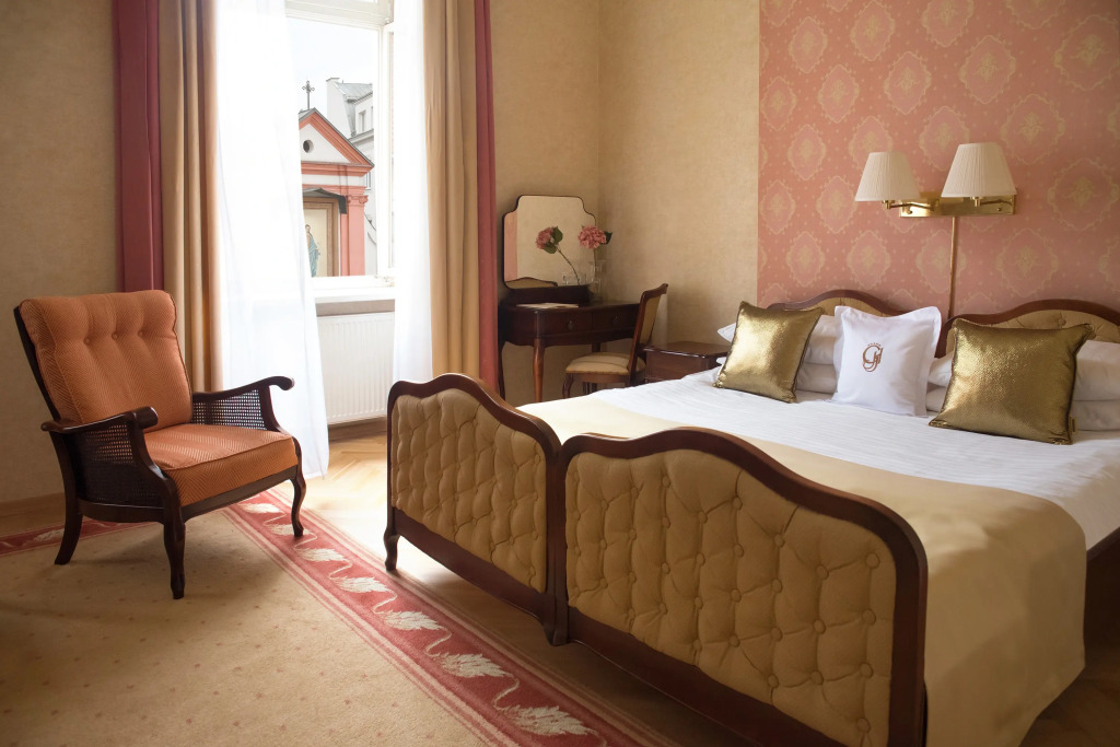 Grand Hotel