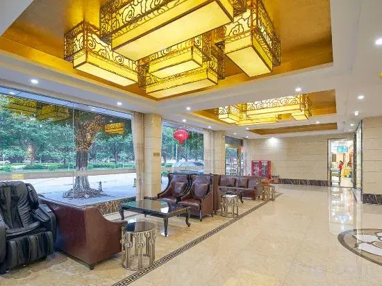 Jinding Hotel (Guangzhou North Station Huaguoshan Park Subway Station)