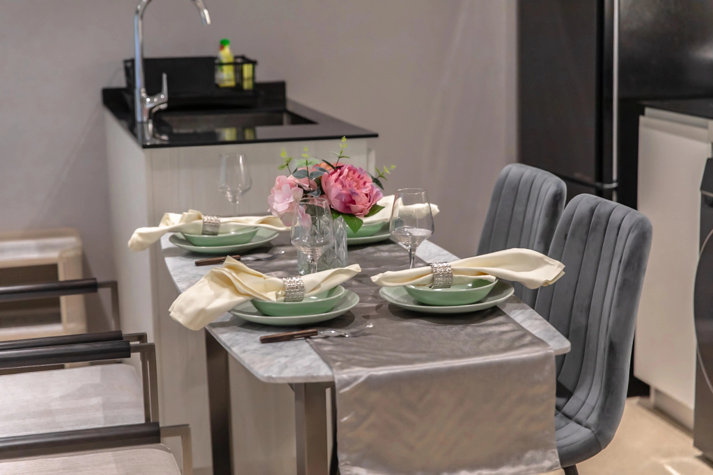 Апартаменты Title Legendary Pool Access 1-Bedroom Suite by TVC