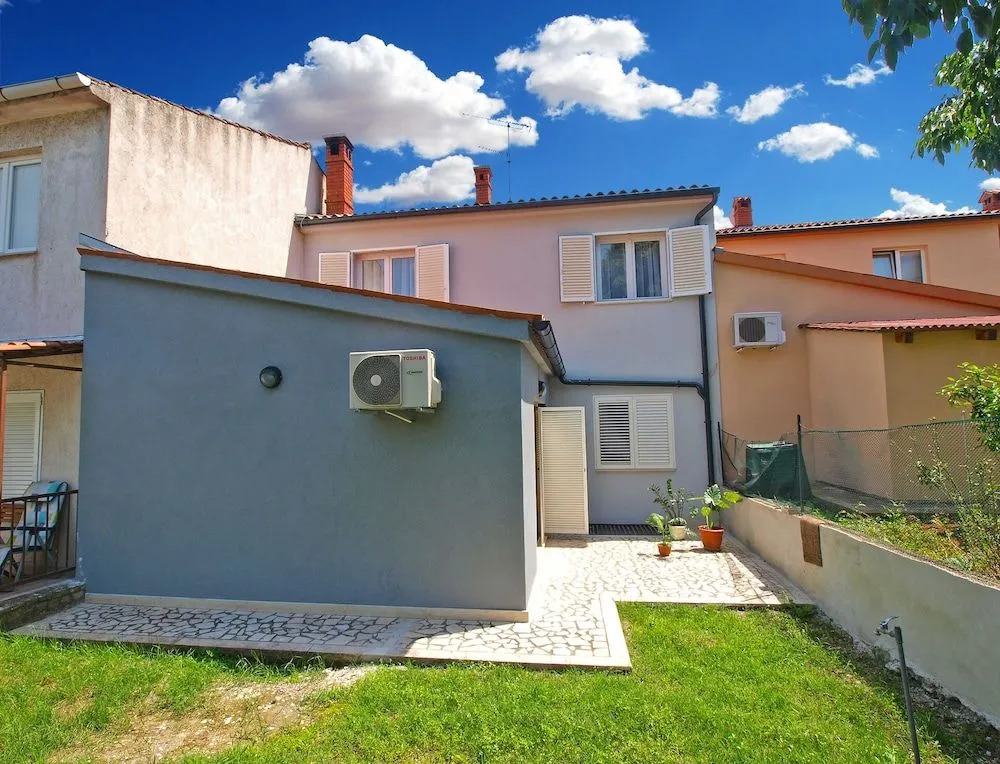 Apartment 1366