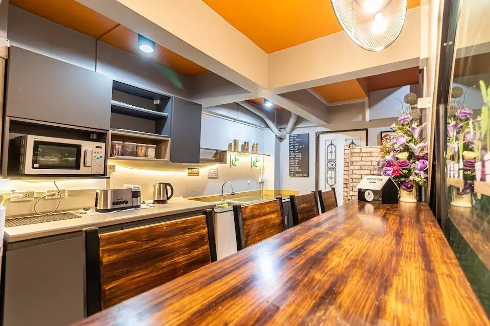 Heim Hostel - Adults Only