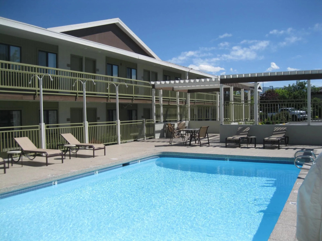 Airport Inn
