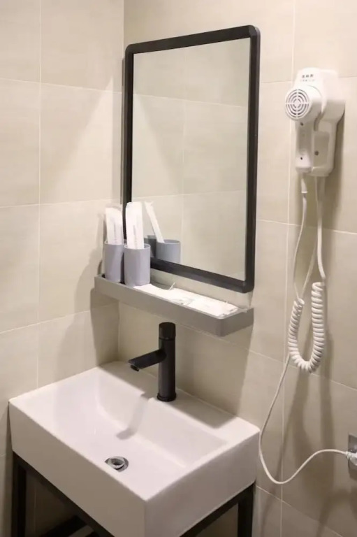 The Rooms Inn