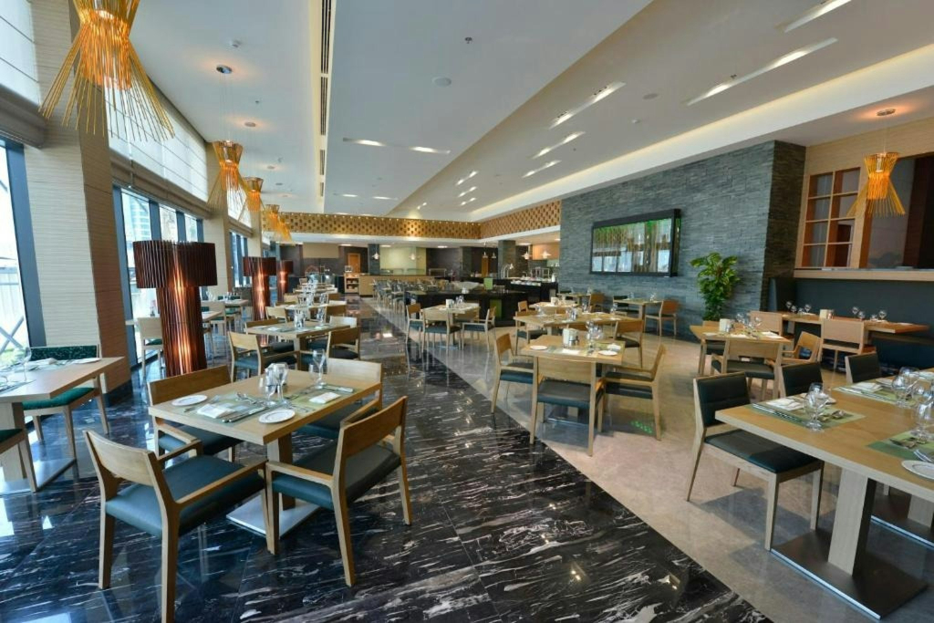 Ramee Grand Hotel And Spa