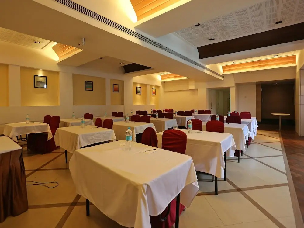 OYO 623 Hotel Suncity Premiere