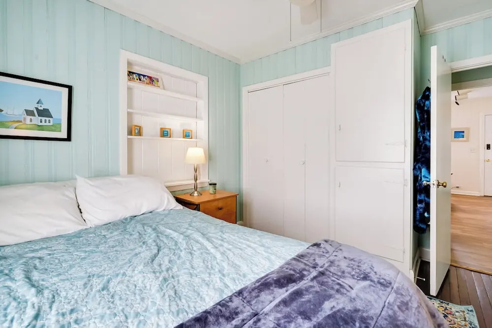 Carolina Beach Home w/ Private Deck: Walk to Shore