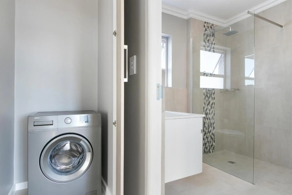 Stunning, Luxurious Apartment close to the beach
