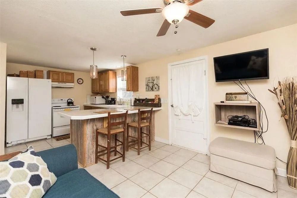 Palmetto Retreat [1/1] Free Activities! & Wifi Beach Nearby