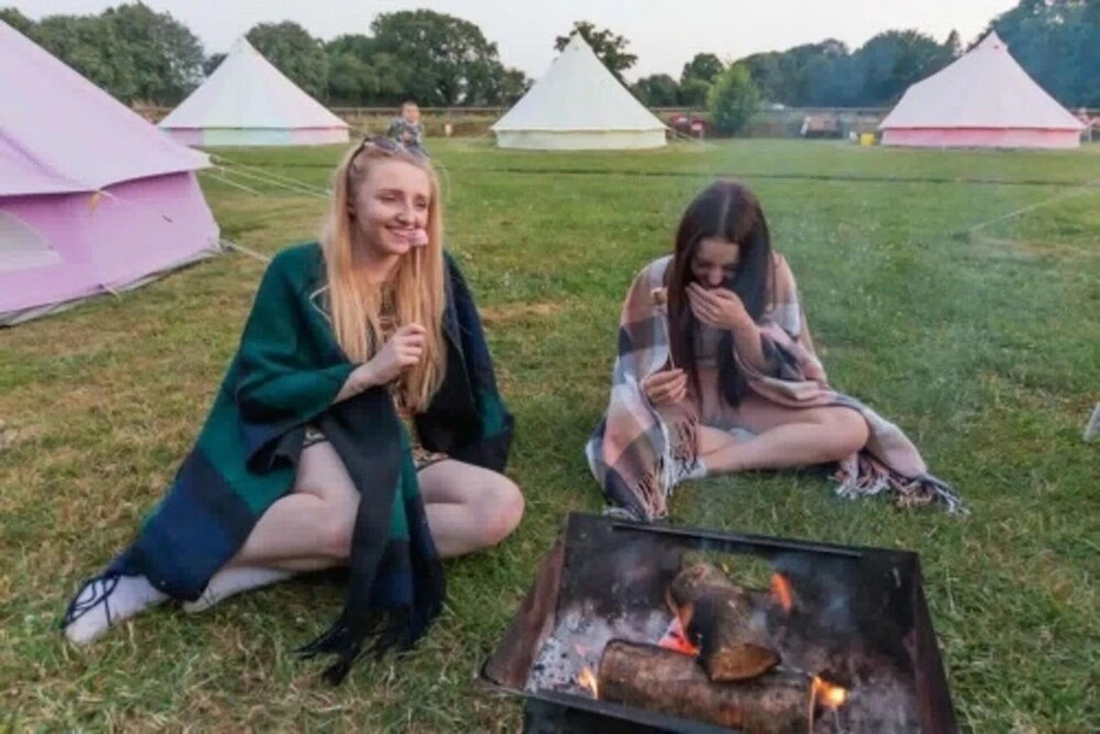 Fully Equipped Bell Tent 1 Campsite