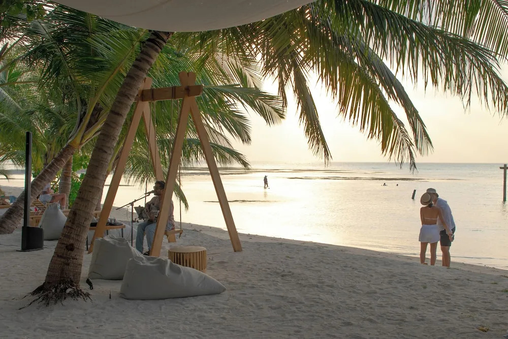 Stone Hotels Dhiffushi