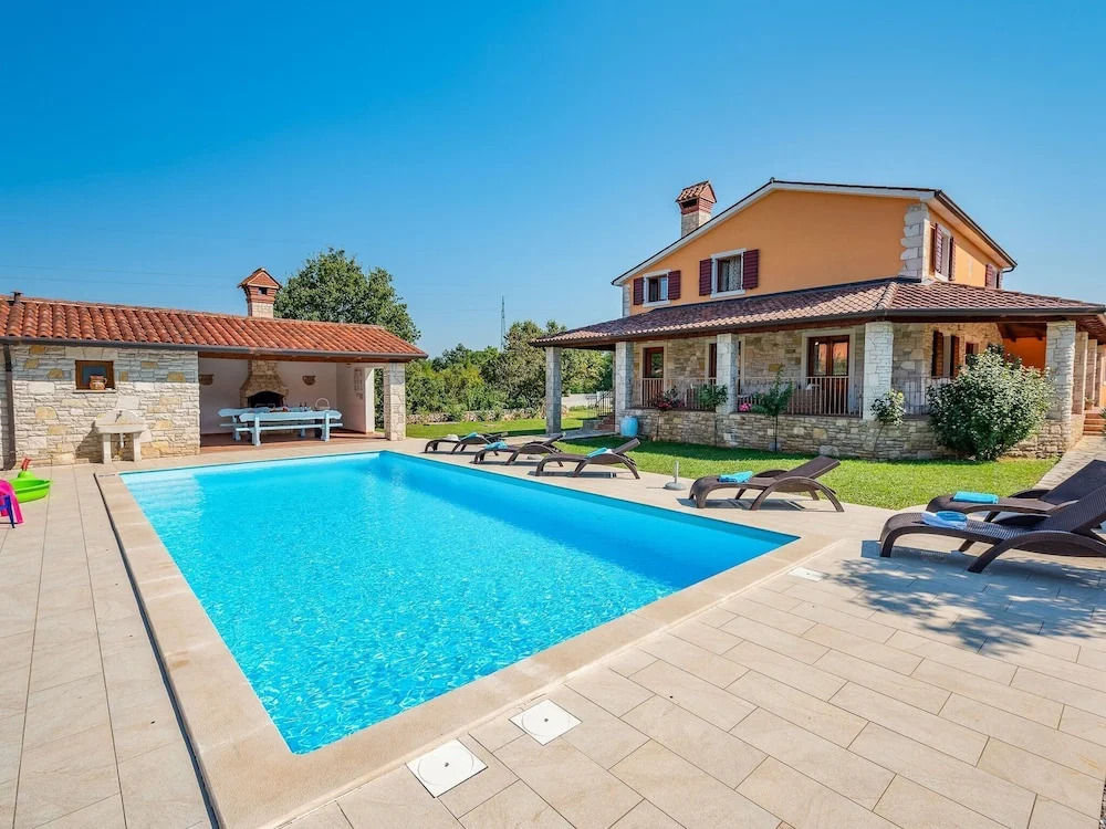 Rustically Furnished Villa With Swimming Pool and Spacious Yard Near Labin