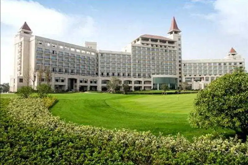 Crowne Plaza Lake Malaren