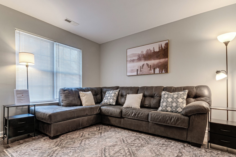 2 Mi to Lenovo Center: Dog-friendly Getaway