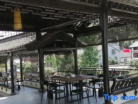 Jiashu Yunshe Hostel