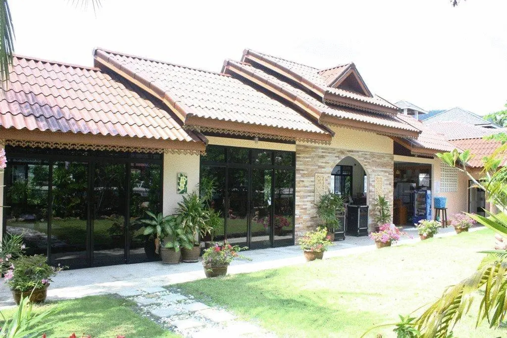 Baan Saensook Villas