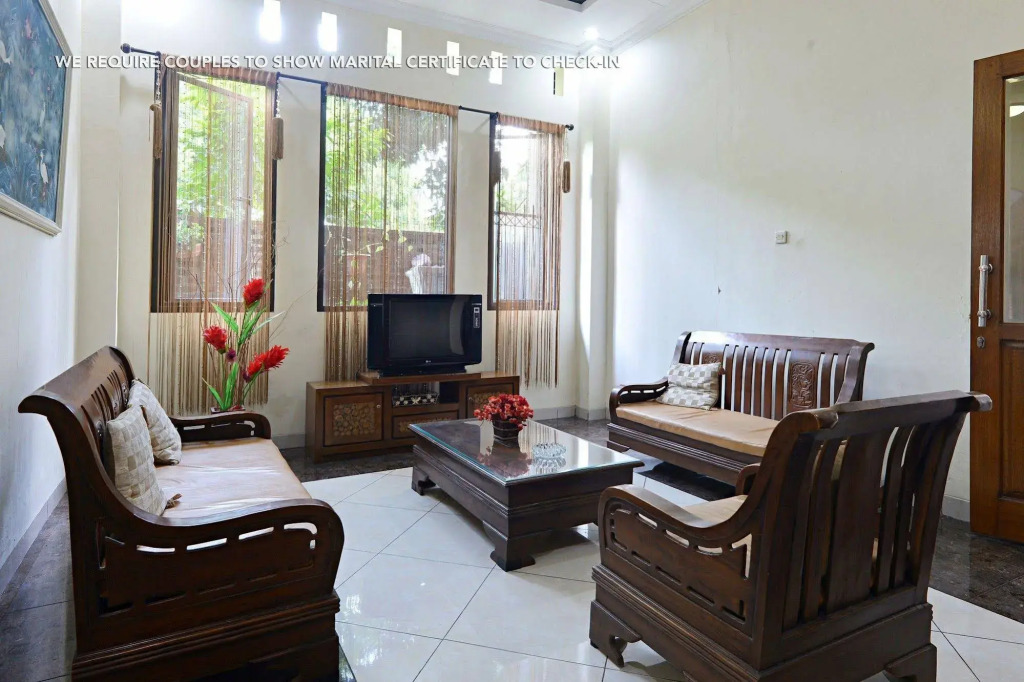 ZEN Rooms Antapani Syariah