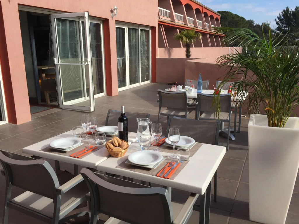 Hôtel Originals City Mas de Grille
