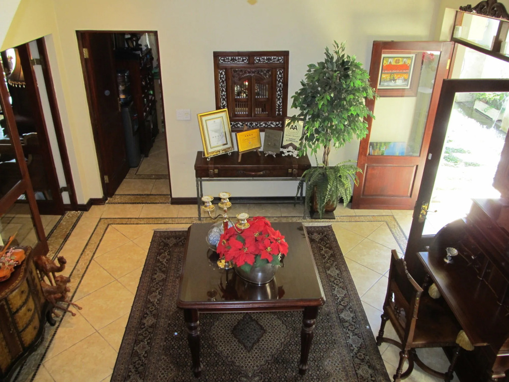 Villa Lugano Guesthouse