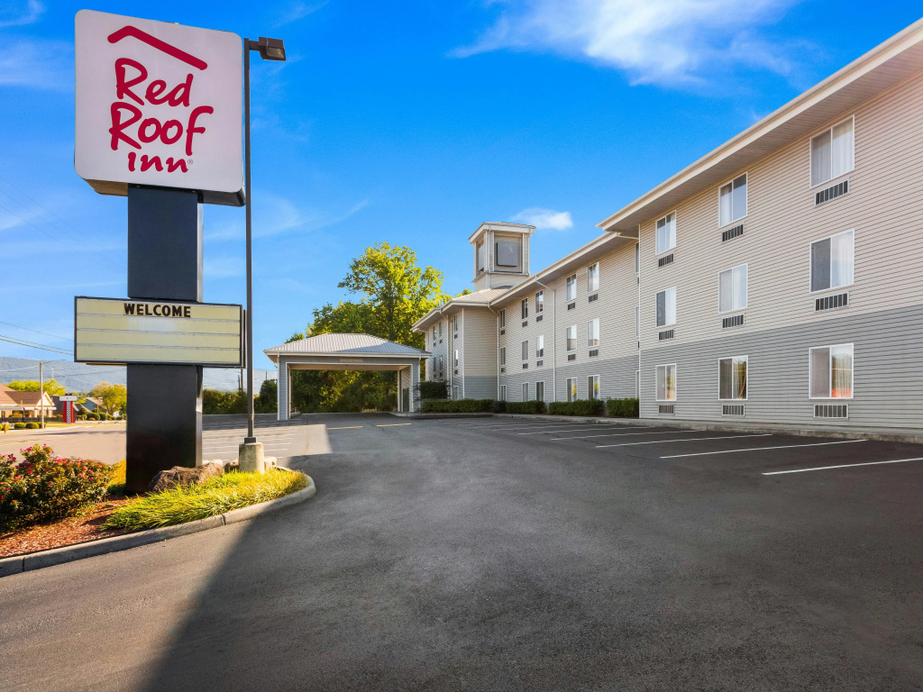 Red Roof Inn Etowah   Athens, TN
