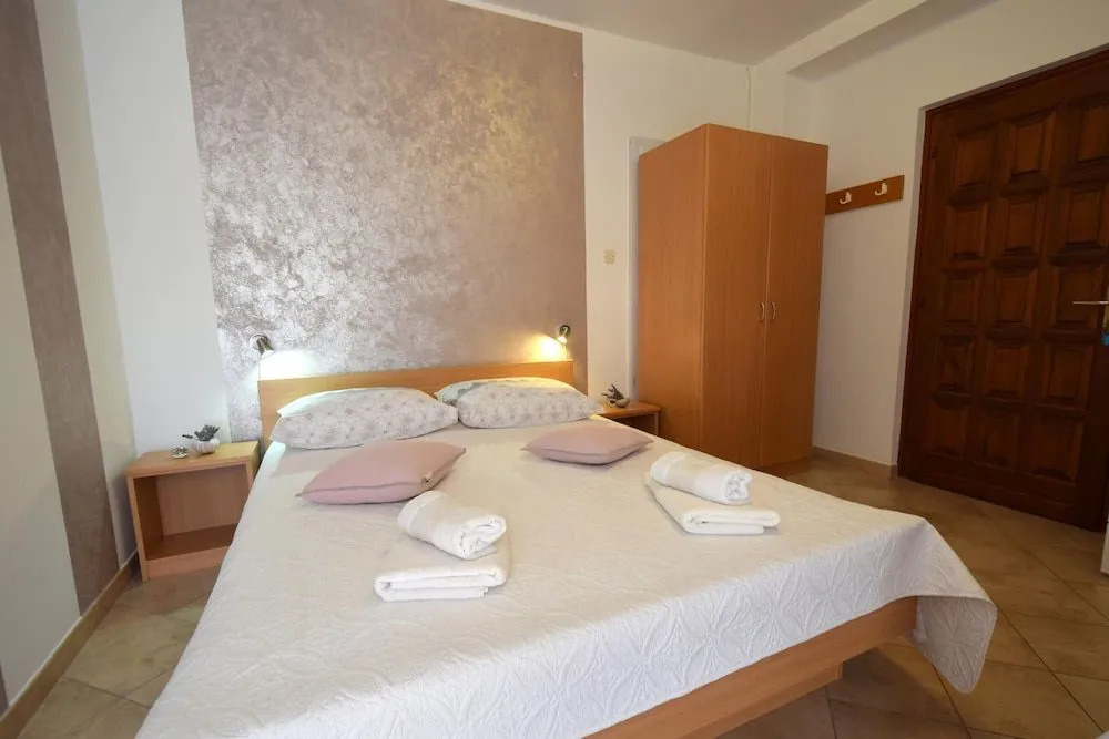 Apartments Prendivoj