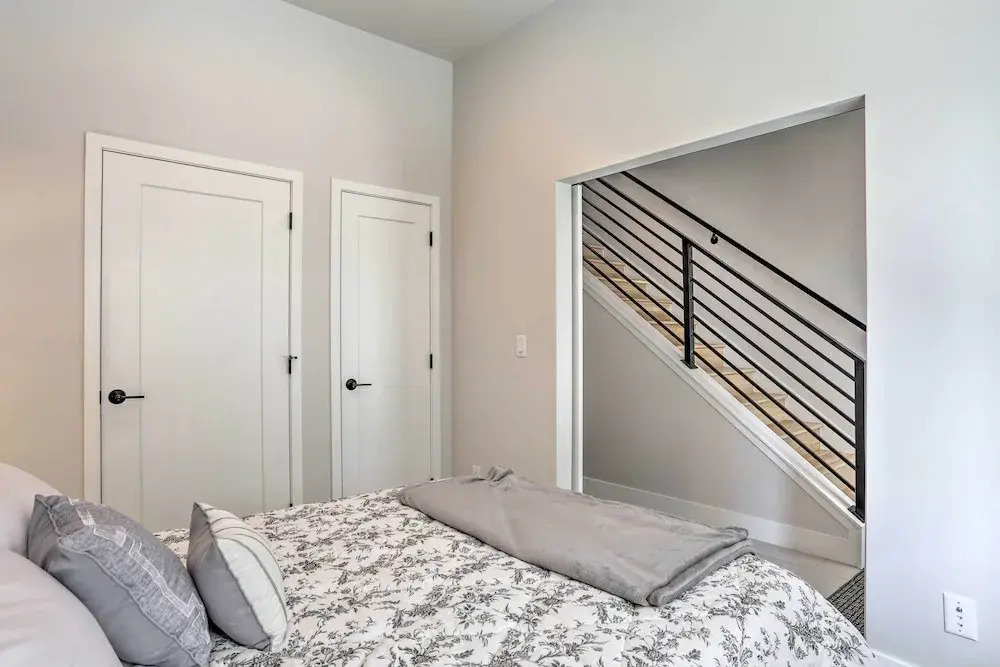 Trendy Denver Townhome - Walk to Mile High Stadium