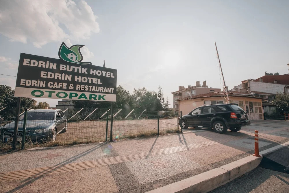 Edrin Hotel
