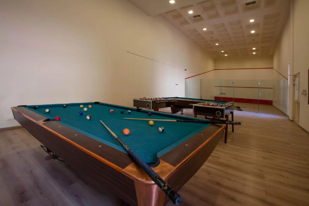 Orange Suites Hotel