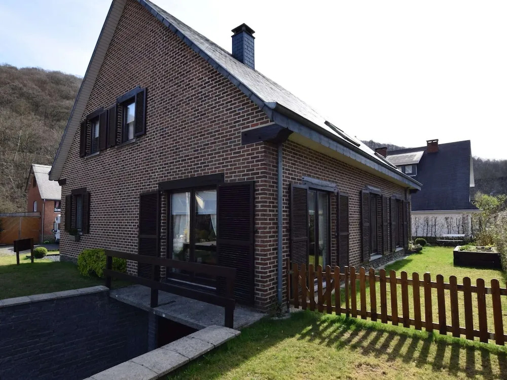 Cozy Family Holiday Home