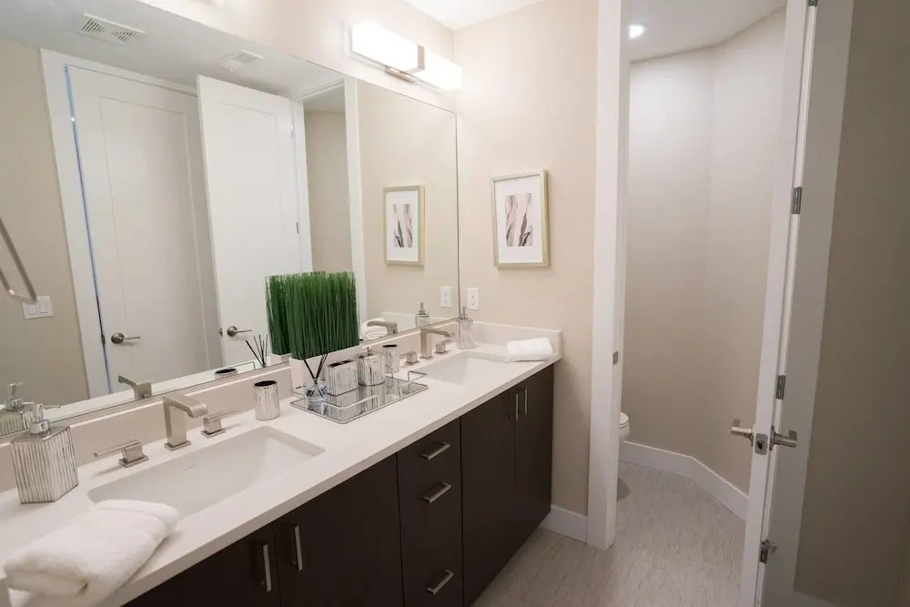 Classic City Condo Views From Golden Triangle
