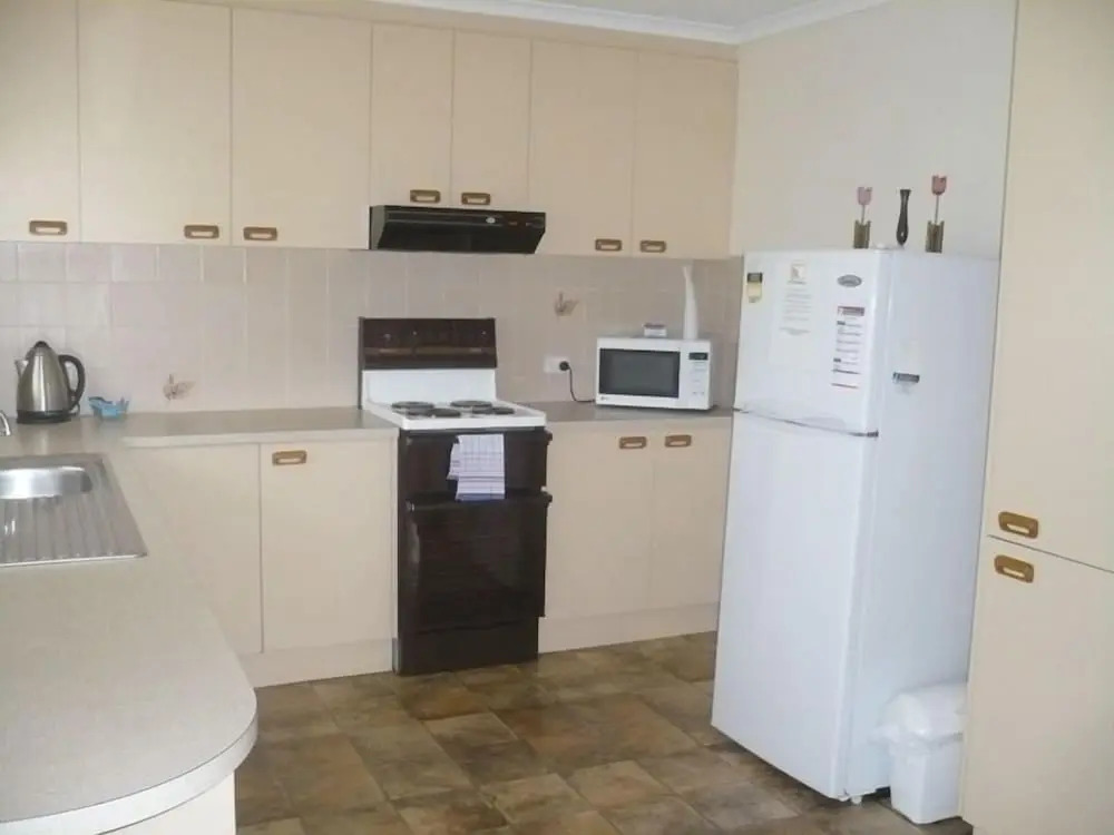 Parklake Holiday Units