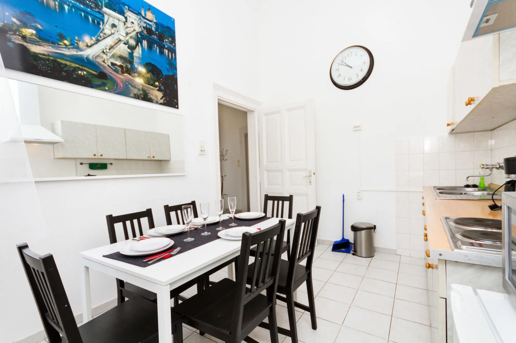 Opera Apartments