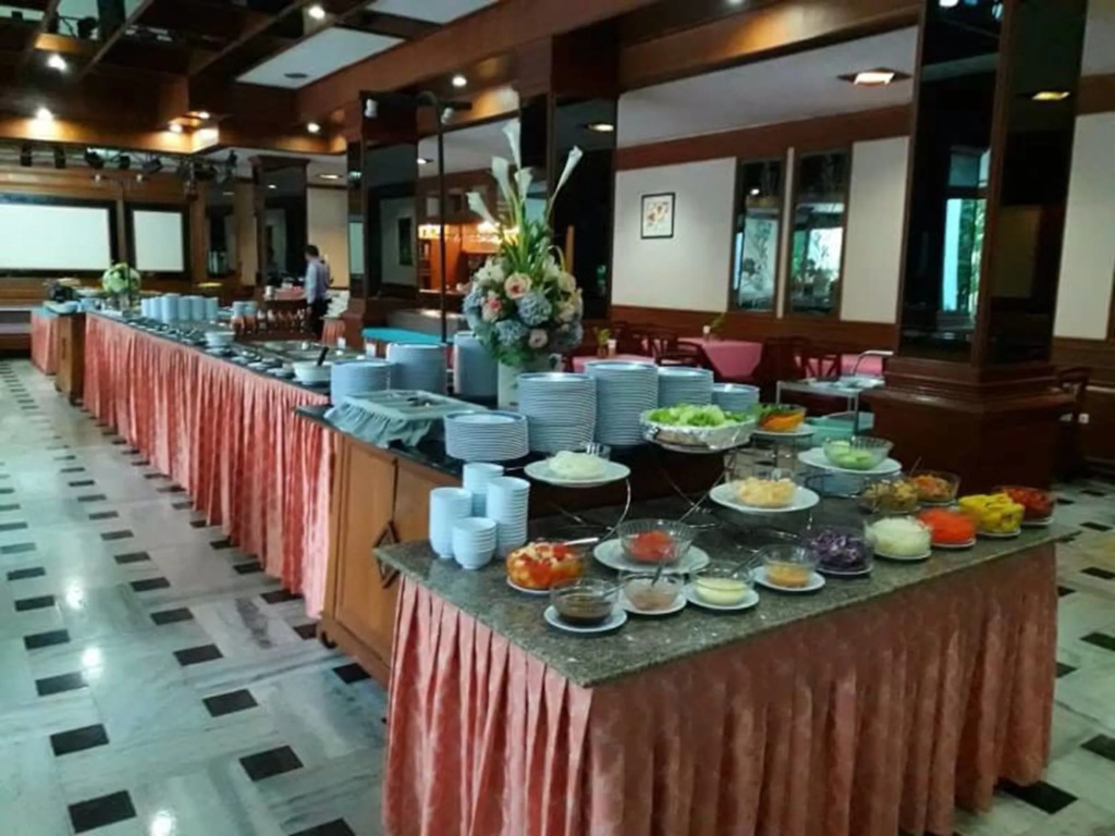 Royal Palace Hotel
