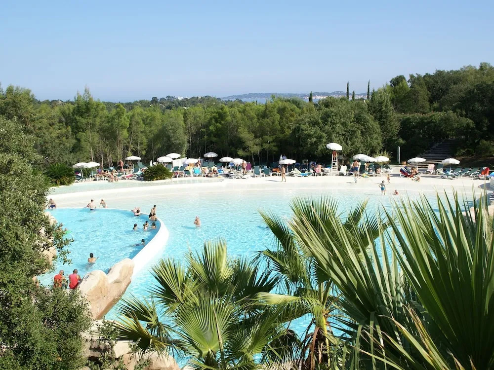 Sea-view Studio in the Beautiful Fortified Town Grimaud