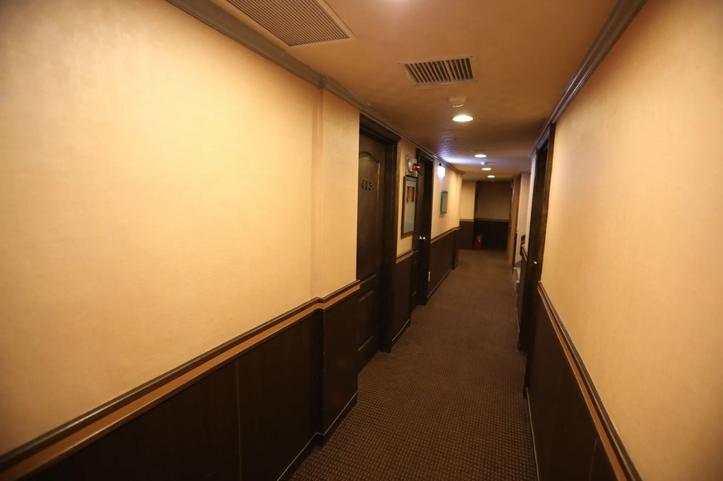 Chair Man Hotel