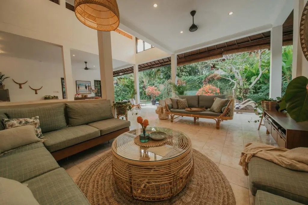 Villa Eight