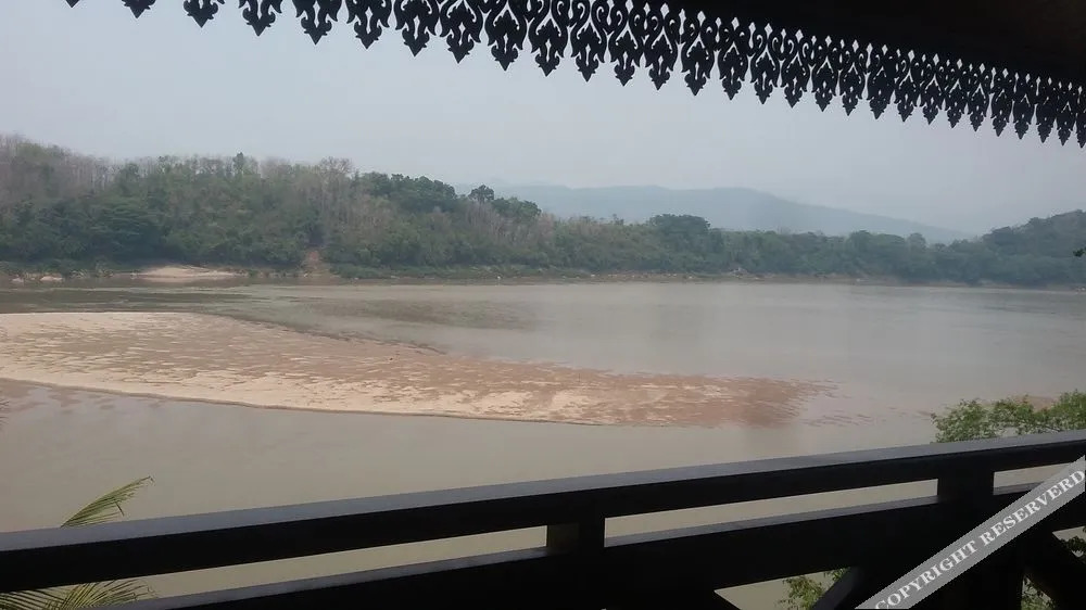 Sengmany Riverside Hotel