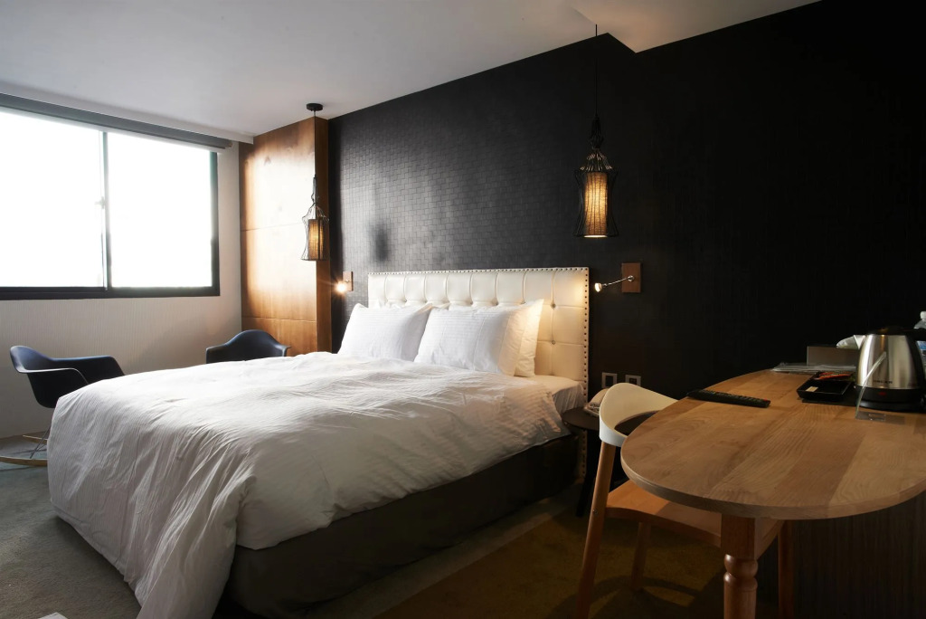 Hotel That