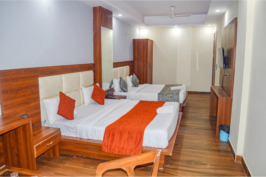FabHotel The Golf Inn - Nr Botanical Garden Metro