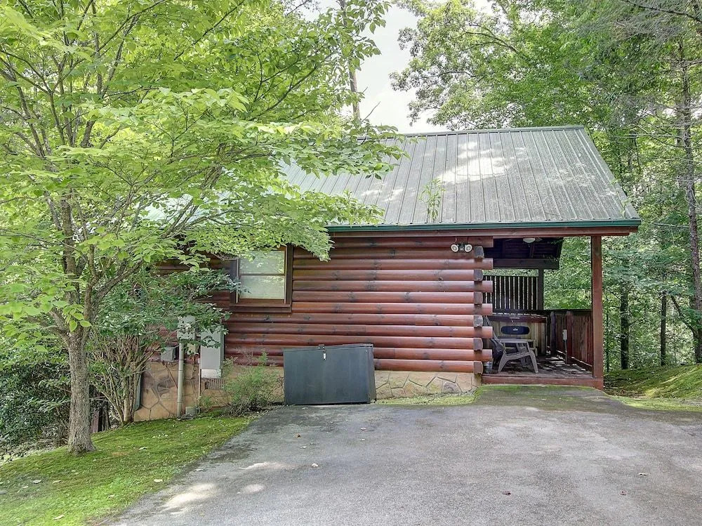 Kozy Korner 1 Bedroom 1 Bathroom Cabin
