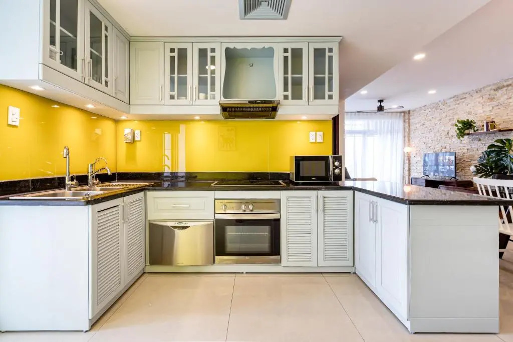 Spacious Central Apartments for Group and Family - Sailing Tower