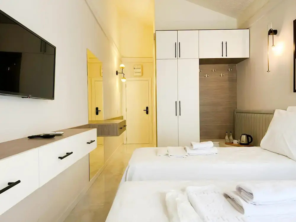 The House Rooms