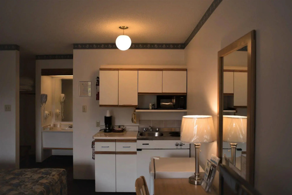 Ocean Crest Motel