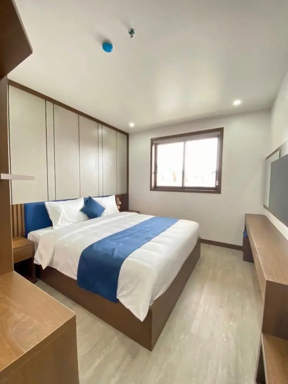 Crystal Holiday Ha Long Hotel