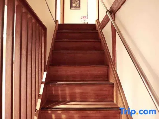 Maximum 7 people/4 minutes walk from station/Convenient transportation/wi-fi/Osaka travel