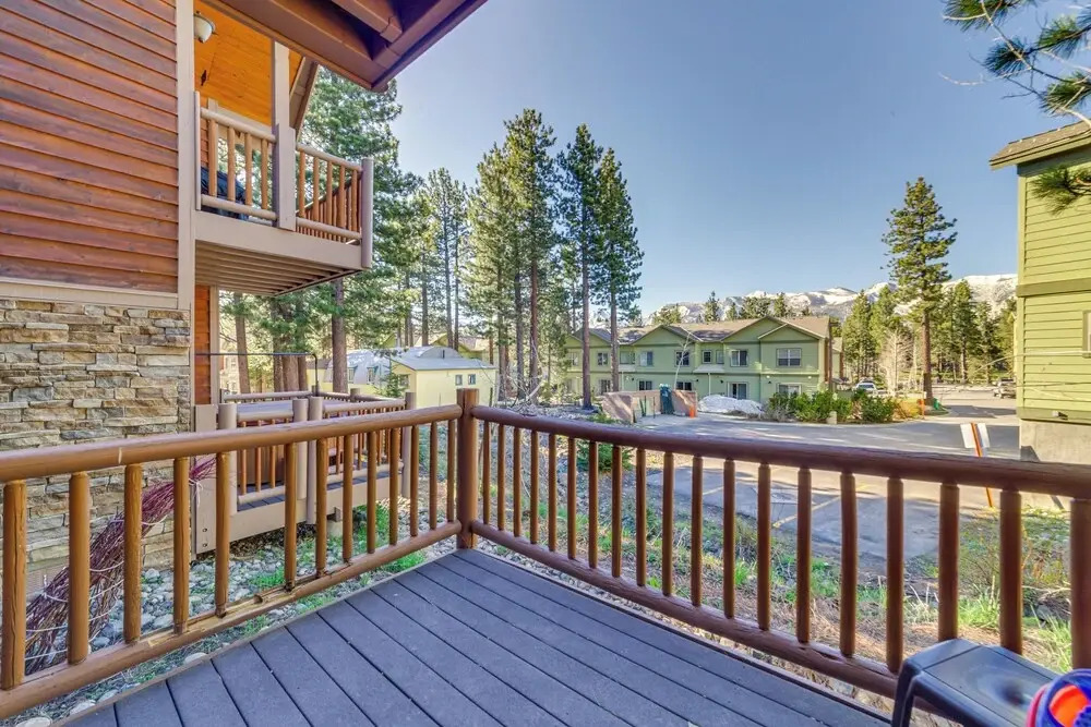 Central Townhome u003c 1 Mi to The Village at Mammoth