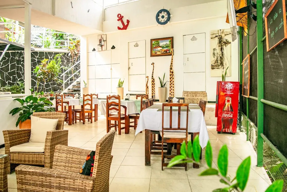 Hotel Manuel Antonio Inn