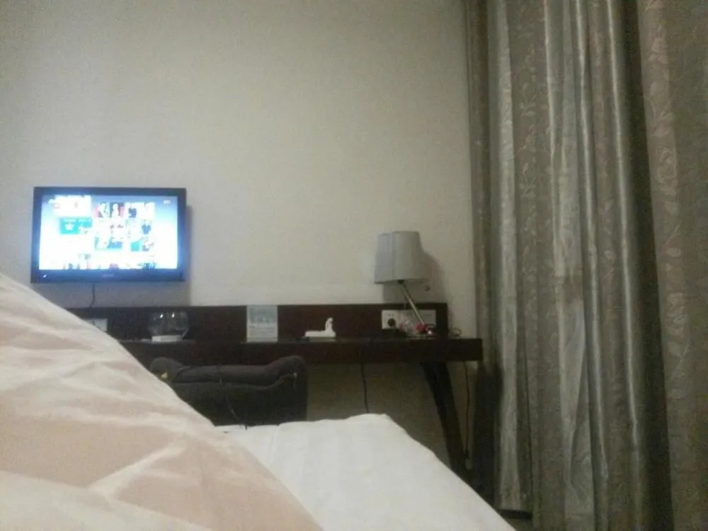 Chaohu City Home Hotel