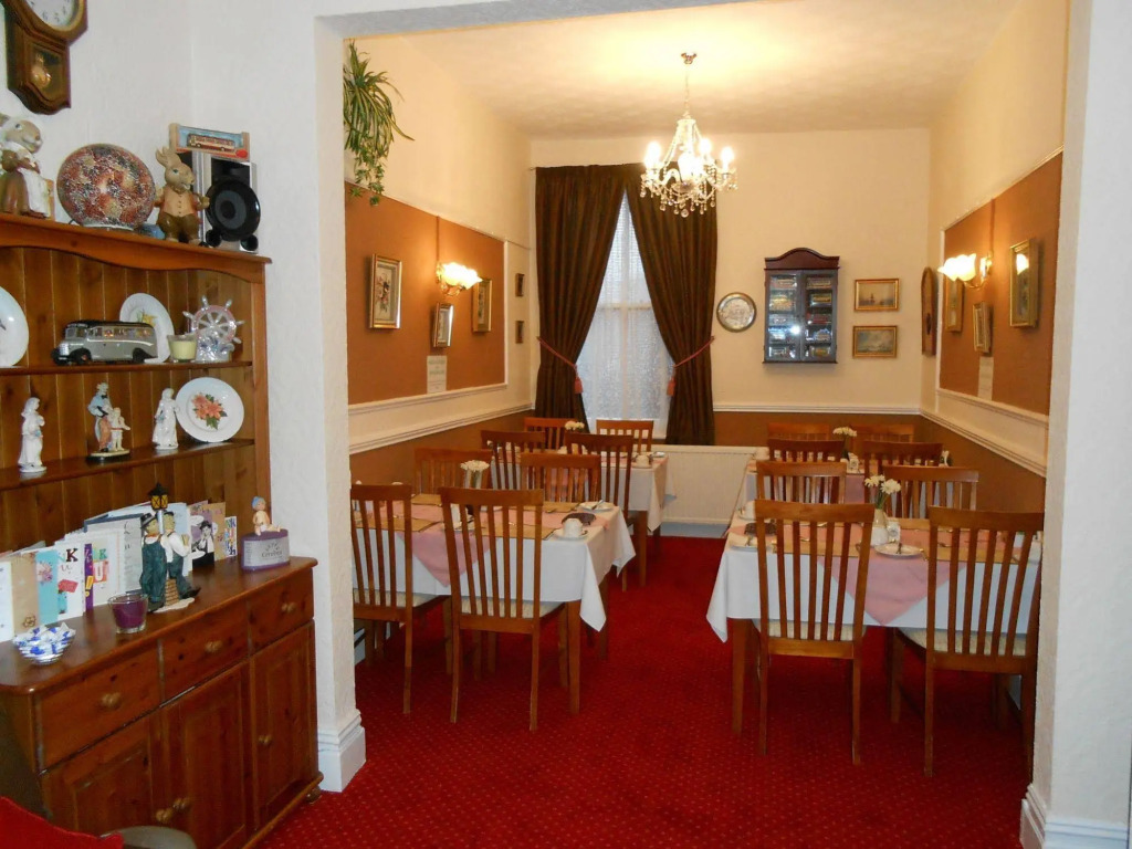 Shirley Heights Hotel