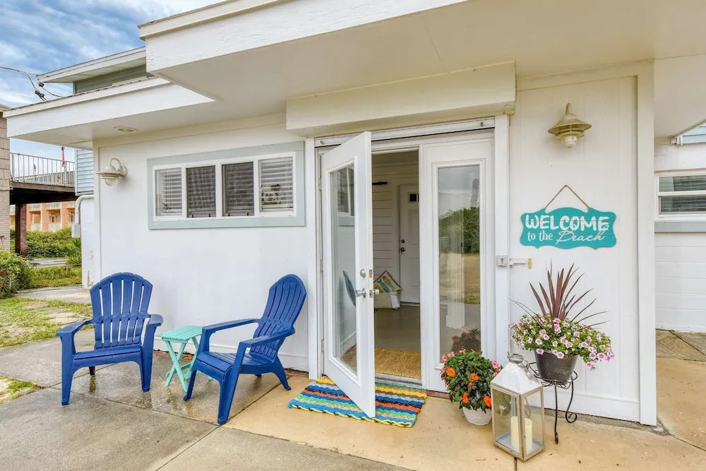 Barefoot Hideaway I