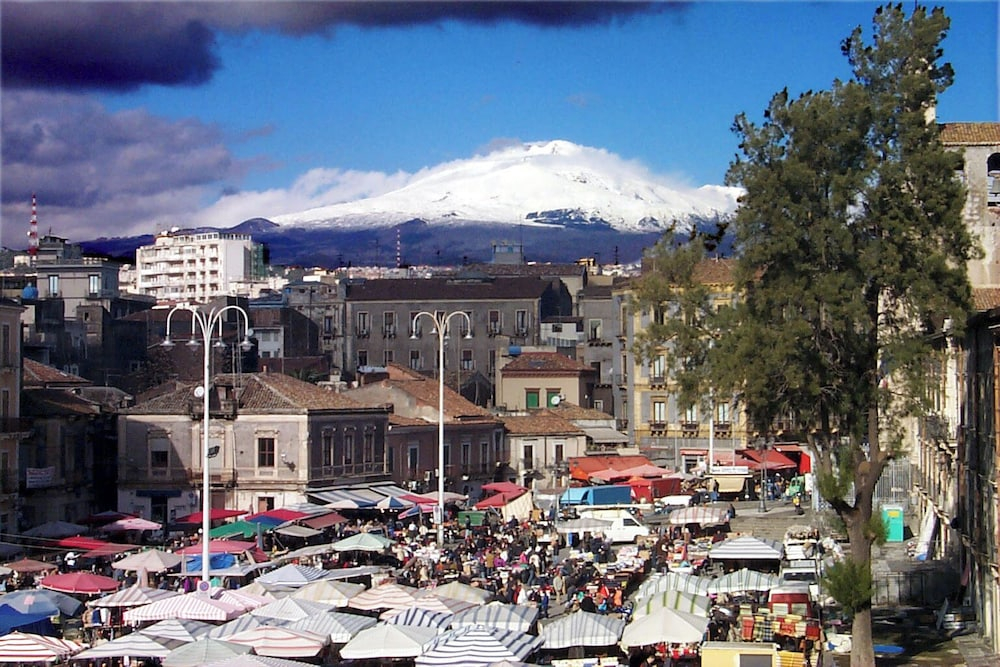 Lucas Garden B&B in Catania
